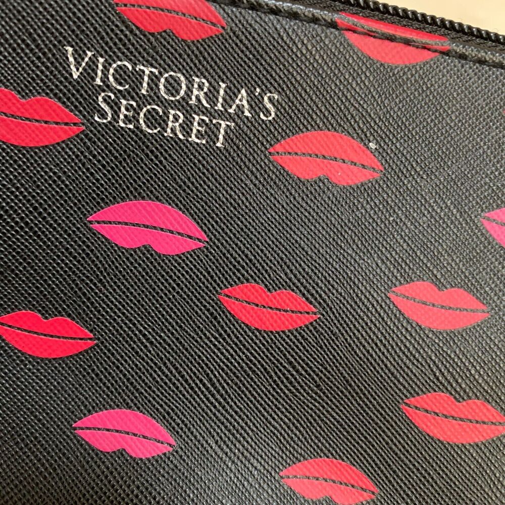 VICTORIA'S SECRET Black Faux Leather Wristlet with Pink & Red Lipstick Love Kiss - Picture 5 of 15